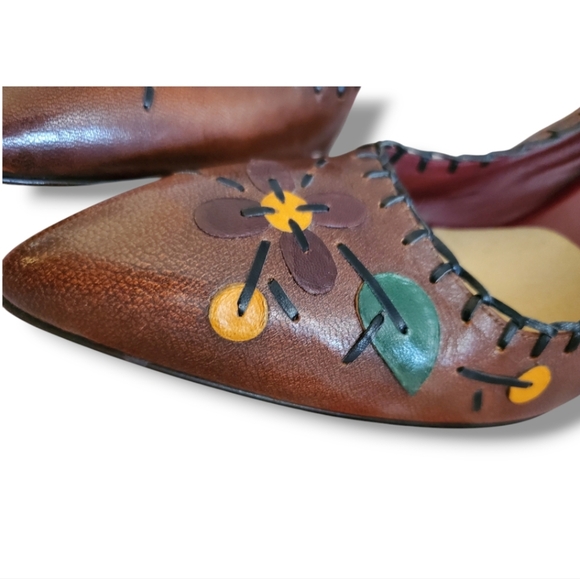 Y2K Vintage PRADA Leather Applique Flower Accent Pumps Heels Size 41 - Picture 6 of 10